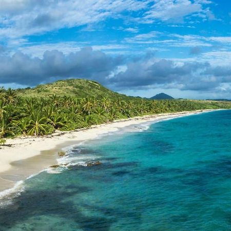 Апартаменты Studio A Louer Proche Des Plages Сент-Анн Экстерьер фото